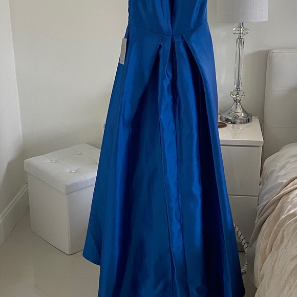 Cocktail Dress - Picture 3 of 5